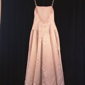 RARE BCBG MaxAzria silky champagne evening gown- 8